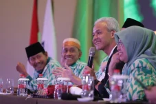 Ganjar Pranowo Bakal...