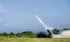 Mengenal Roket MLRS...