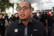 Andre Rosiade Unggah...