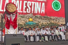 Menlu Retno Marsudi...
