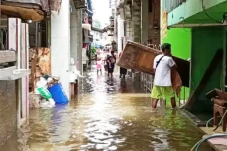 Hujan Gugur Jakarta,...