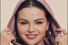Selena Gomez Akhirnya...