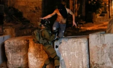 4 dari 10 Pria Palestina...