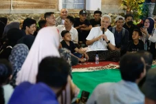 Ganjar Pranowo Nginap...