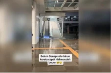 Stasiun LRT dan Kereta...