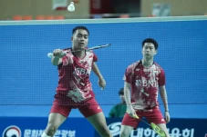 Debut Mulus Kevin/Rahmat,...