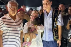 Ratu Malaysia Adopsi...
