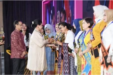Iriana Jokowi Apresiasi...