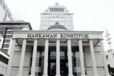 MK Didesak Segera Sidangkan...