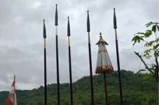 Kisah Kesaktian Tombak...