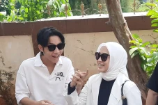 Gugat Cerai Gunawan...