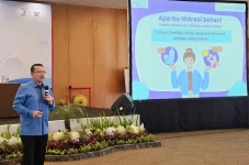 Gerakan Nasional Hidrasi...