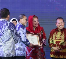 Kemendag Anugerahi Kota...