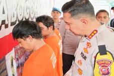 Iming-iming Jadi TKI,...