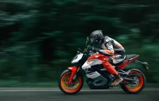 Yadea Kemper, Motor...