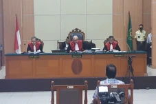 Pencemaran Nama Baik...