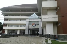 Biaya Kuliah Politeknik...