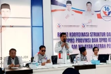 Gelar Konsolidasi, Caleg...