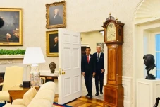 Didampingi Rosan Roeslani,...