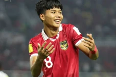 Ji Da Bin Beber Pengaruh...