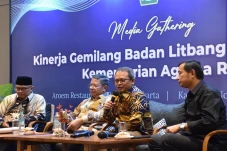 Transformasi Digital,...
