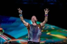 Coldplay Serukan Perdamaian...