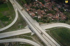 4 Proyek Jalan Tol Rp102,16...