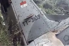 2 Pesawat Tempur TNI...