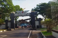 TNI AU Hentikan Sementara...