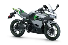 Kawasaki Ninja e-1 dan...