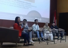 Keseruan Wamenparekraf...