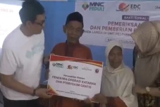 Senyum Semringah Sutaji...