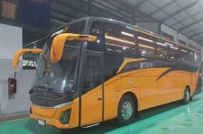 Intip Kemewahan Bus...