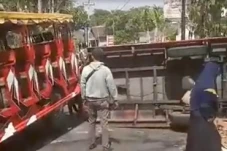 Tak Kuat Nanjak, Kereta...