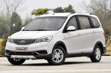 Persaingan Mobil MPV...