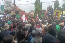 Camat Parung Panjang...