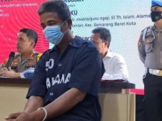 Bejat! Pedagang Roti...