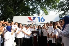 Dekat dengan Rakyat...