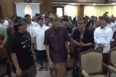 Tingkatkan Kunjungan...