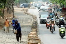 Ada Pelebaran Jalan...