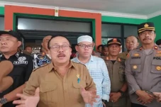 Didemo Soal Truk Tambang,...