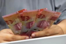 Daftar UMP Jakarta dalam...