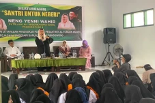 Yenny Wahid Sebut Mahfud...