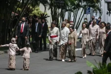 Mutasi TNI, Pemimpin...