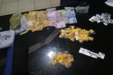 Penjual Obat Keras Ilegal...