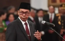 Jabat Ketua Sementara...