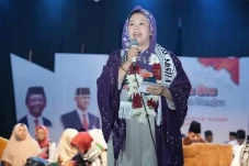 Yenny Wahid Ajak Kaum...