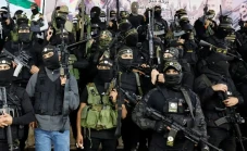 Pejuang Palestina di...