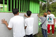 Santri Ganjar Renovasi...