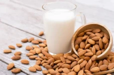 Susu Almond Makin Populer,...